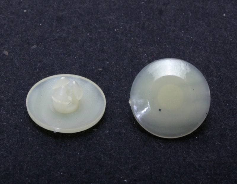 GUIDE BUTTONS, QUARTER WINDOW FRAME, 8 PIECES, BUG CONV. 1966-79 *MADE BY WCM*